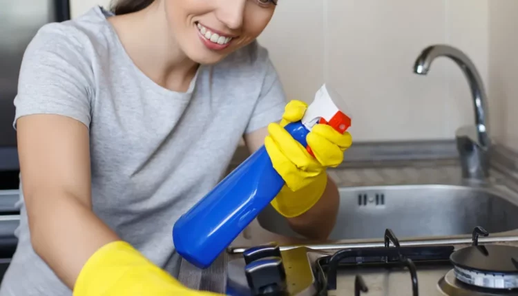 Como tirar plástico queimado do fogão